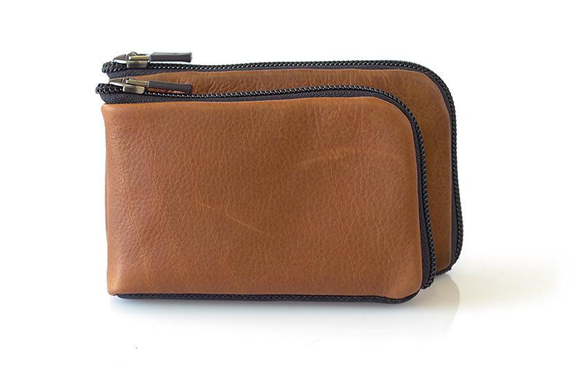 Available in full grain premium leather 